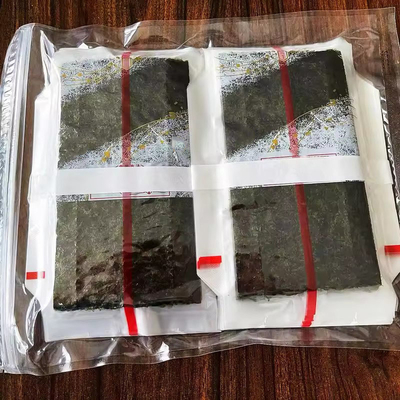 Triángulo Onigiri Nori con algas al vapor Triángulo Laver Alga en embalaje de plástico