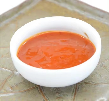 Salsa de Kimchi picante picante chili marinada pasta encurtida hecha con el ingrediente principal soja