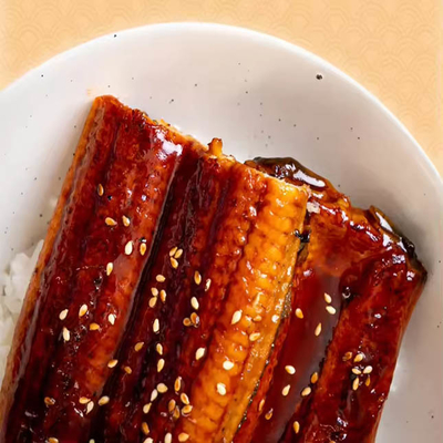 Supermercados OEM 1.8L Tambores de plástico Salsa Unagi para líquido de sésamo rojo