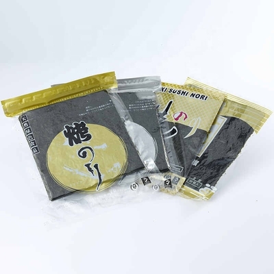 Sushi de algas noruegas Nori Alga para el contenido y los ingredientes normales