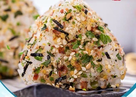 Mezcla de sésamo de algas marinas secas de Nori Furikake Bonito Condimento en polvo Nori Komi Estilo normal