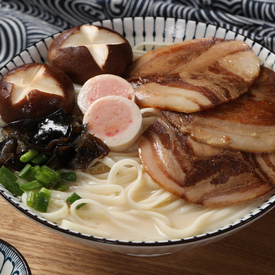 Noodles frescos bajos en grasa Noodles de ramen deliciosos fácil de cocinar Noodles japoneses Udon fresco