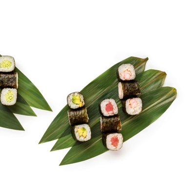Hojas de bambú HOBA verde de la naturaleza El ingrediente esencial para servir sushi