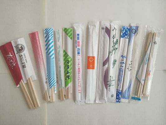 Superficies lisas biodegradables palillos desechables de madera para envases sostenibles