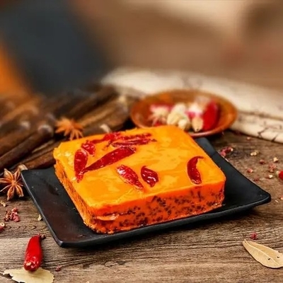 12 meses Vida útil Sopa picante china de olla caliente base de la olla caliente condimento contenido normal